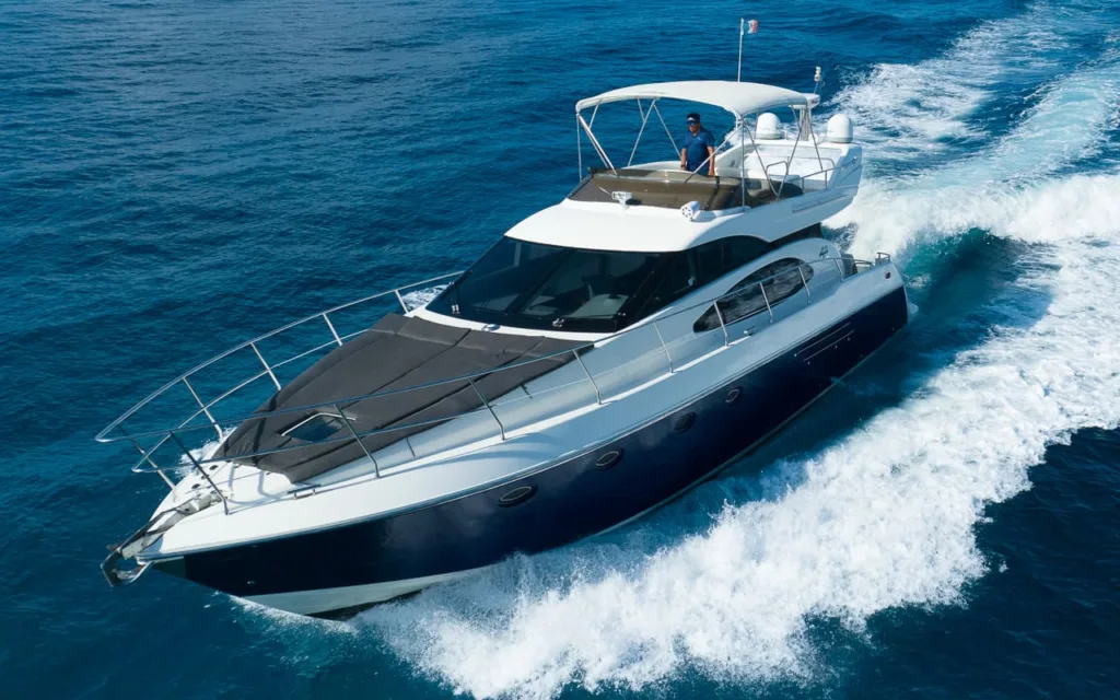 ujo en alta mar: Descubre nuestros catamaranes en la Riviera Maya