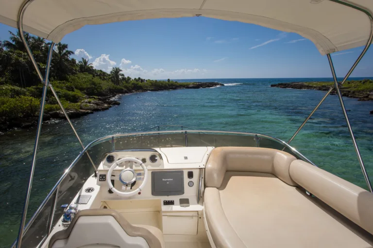 "Discover Riviera Maya's Best Kept Secret: Rent Yachts and Catamarans Today"