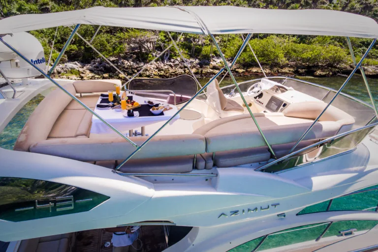 Unlock Riviera Maya's Marine Wonders: Rent Yachts & Catamarans Here