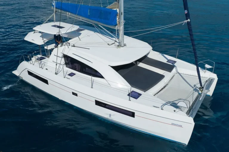 Unlock Riviera Maya's Marine Wonders: Rent Yachts & Catamarans Here