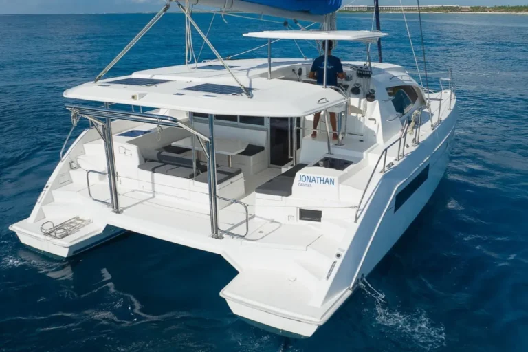 Unlock Riviera Maya's Marine Wonders: Rent Yachts & Catamarans Here