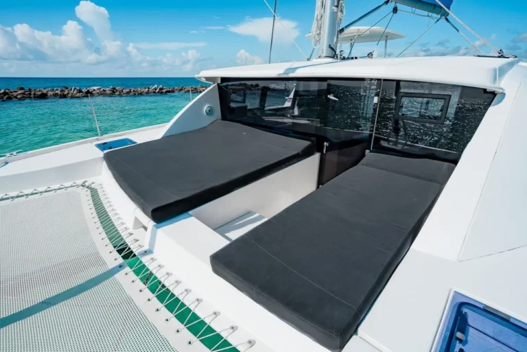 Unlock Riviera Maya's Marine Wonders: Rent Yachts & Catamarans Here