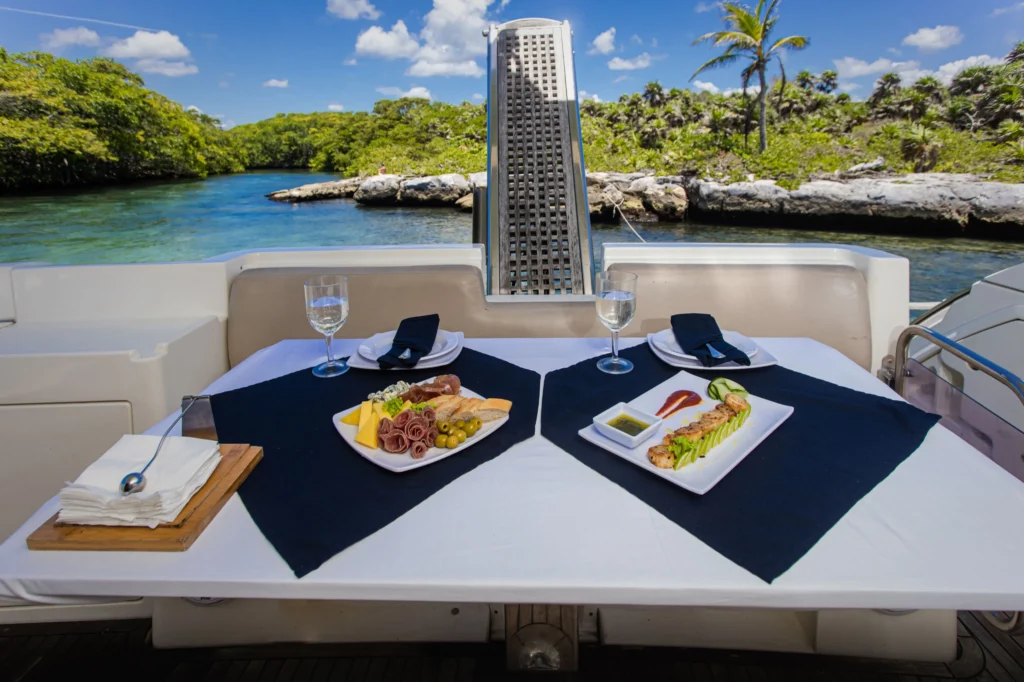 Exclusive Experience: Rent a Luxury Yacht in Riviera Maya